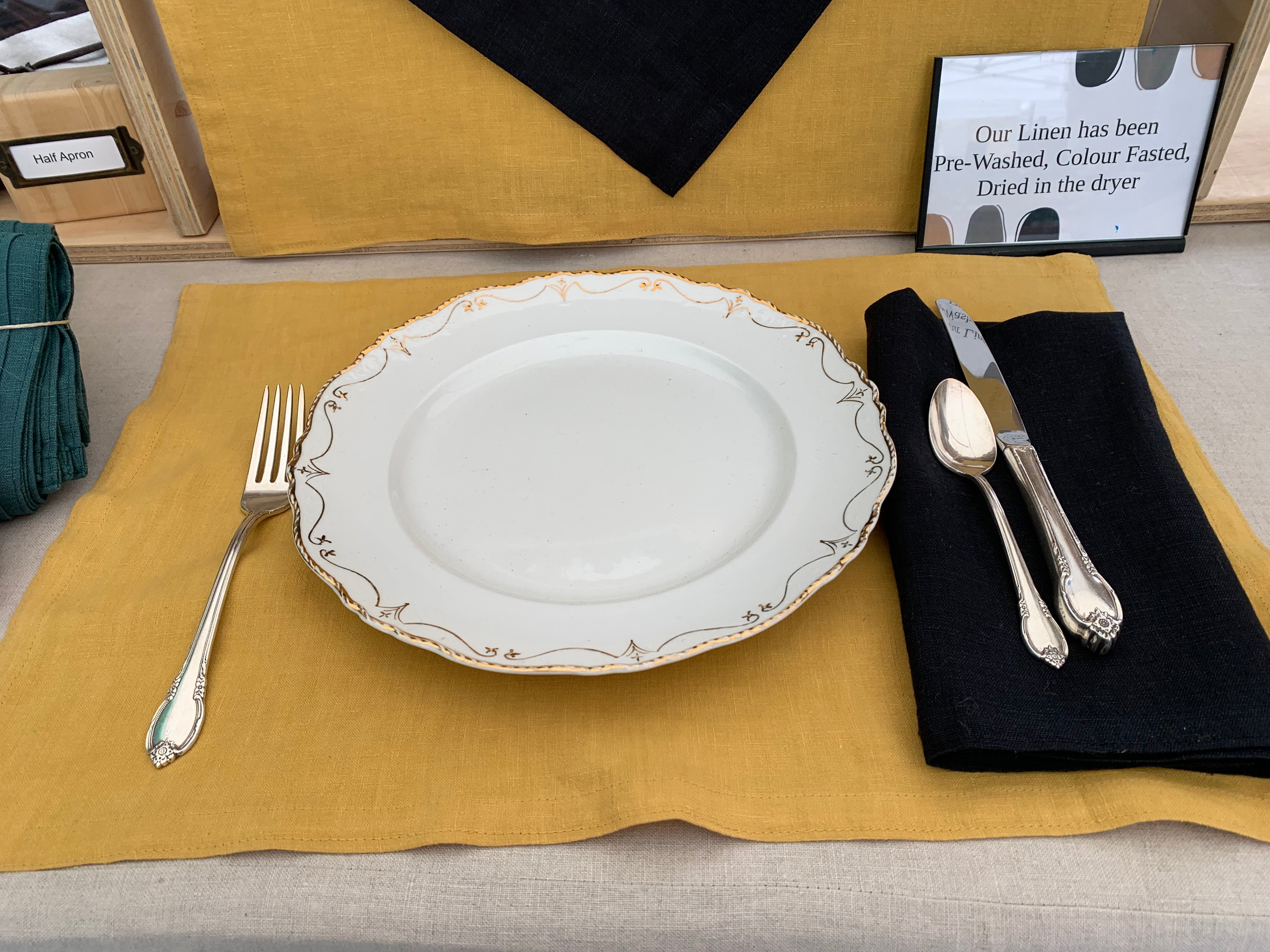 custom linen tablecloth Canada